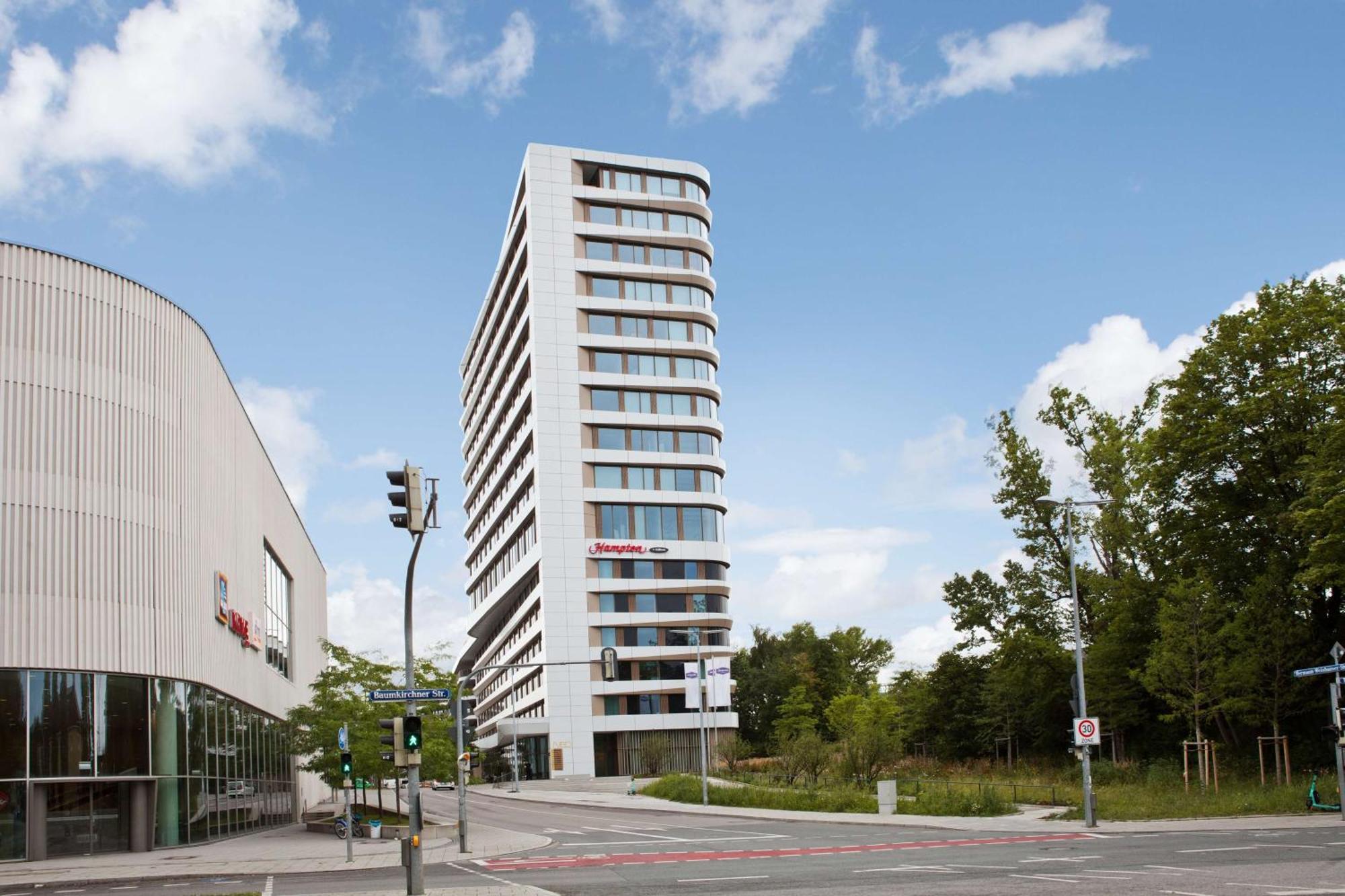 Hampton By Hilton Munich City Center East Bagian luar foto